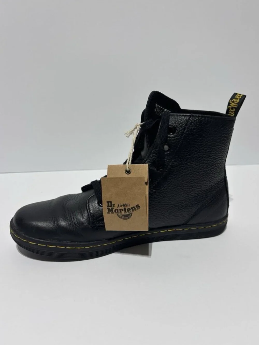 Dr. Martens Women’s Leyton Black Leather Boots, Size 8 M